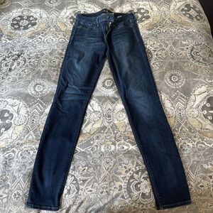 Lucky Brand Dark Blue Skinny Jeans Size 28